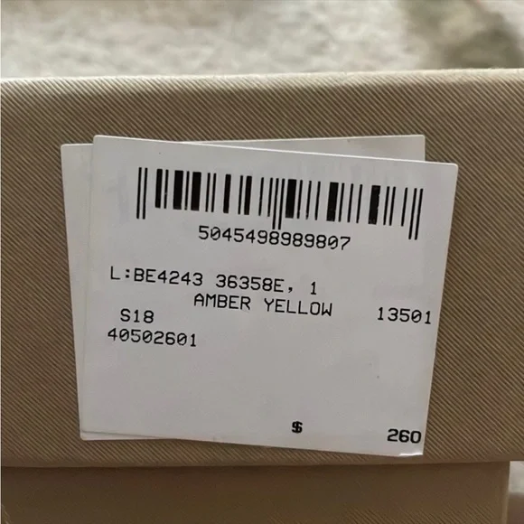 Burberry Sunglasses - Picture 6 of 9